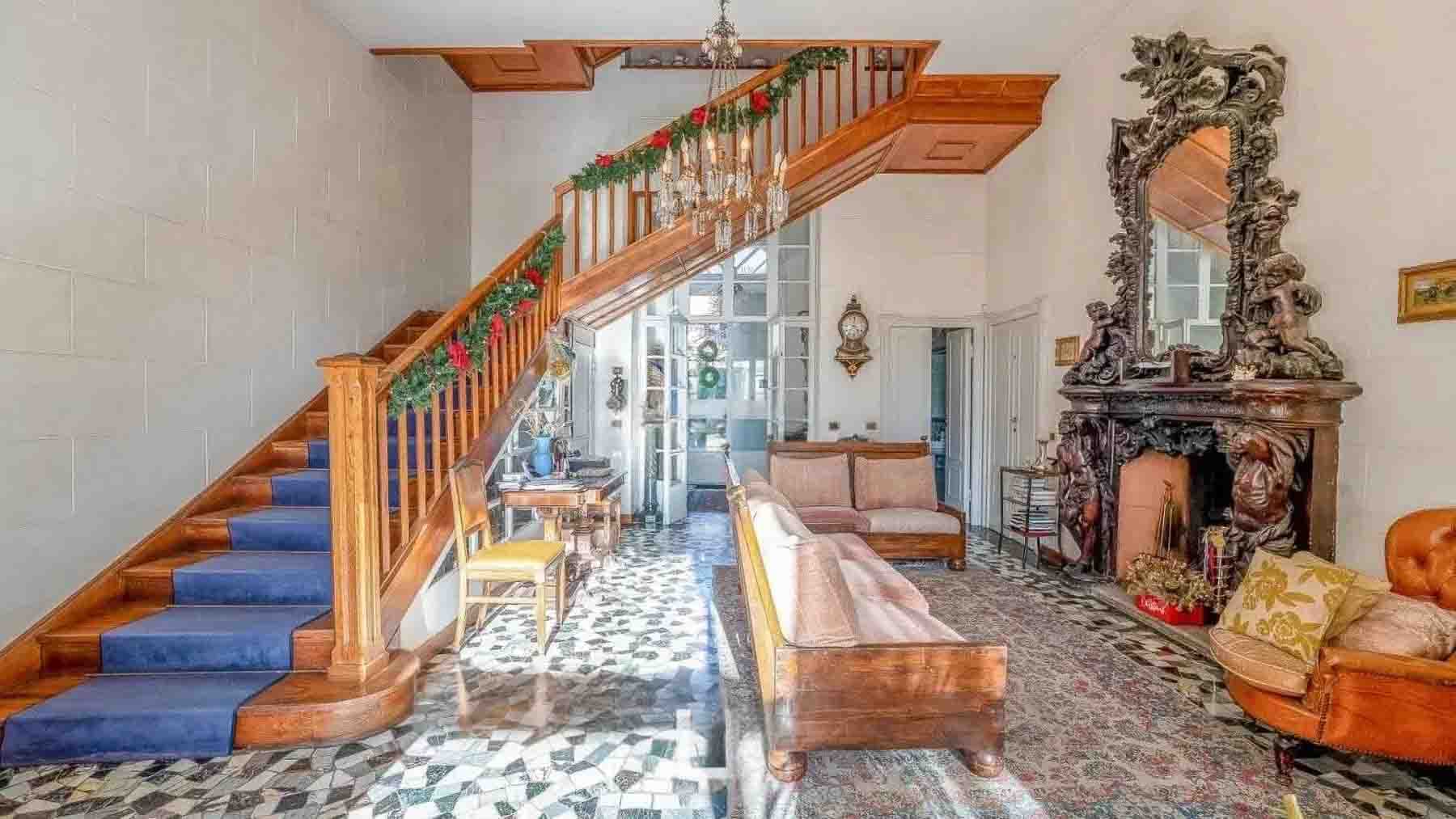 Interiors (15)