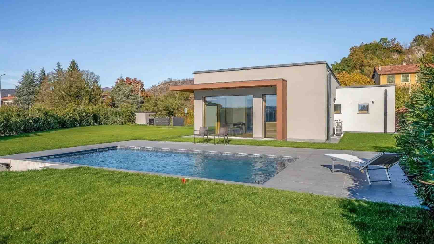 Villa in Angera, Lombardia Overlooking Lago Maggiore