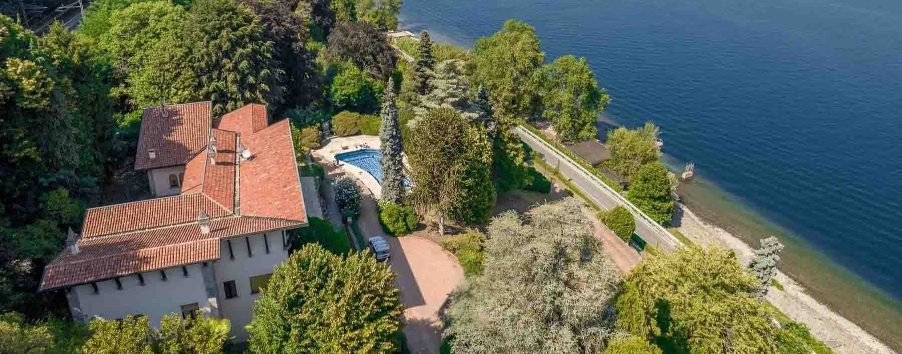 Elegant Villa Overlooking Lago Maggiore, Piemonte