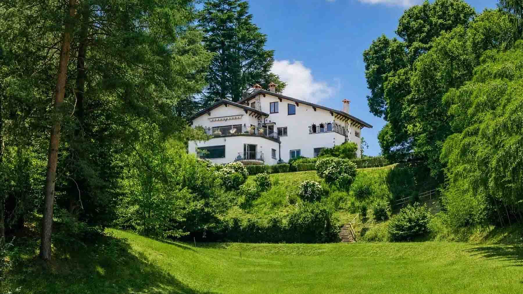 Charming Villa in Castelletto sopra Ticino, Piedmont