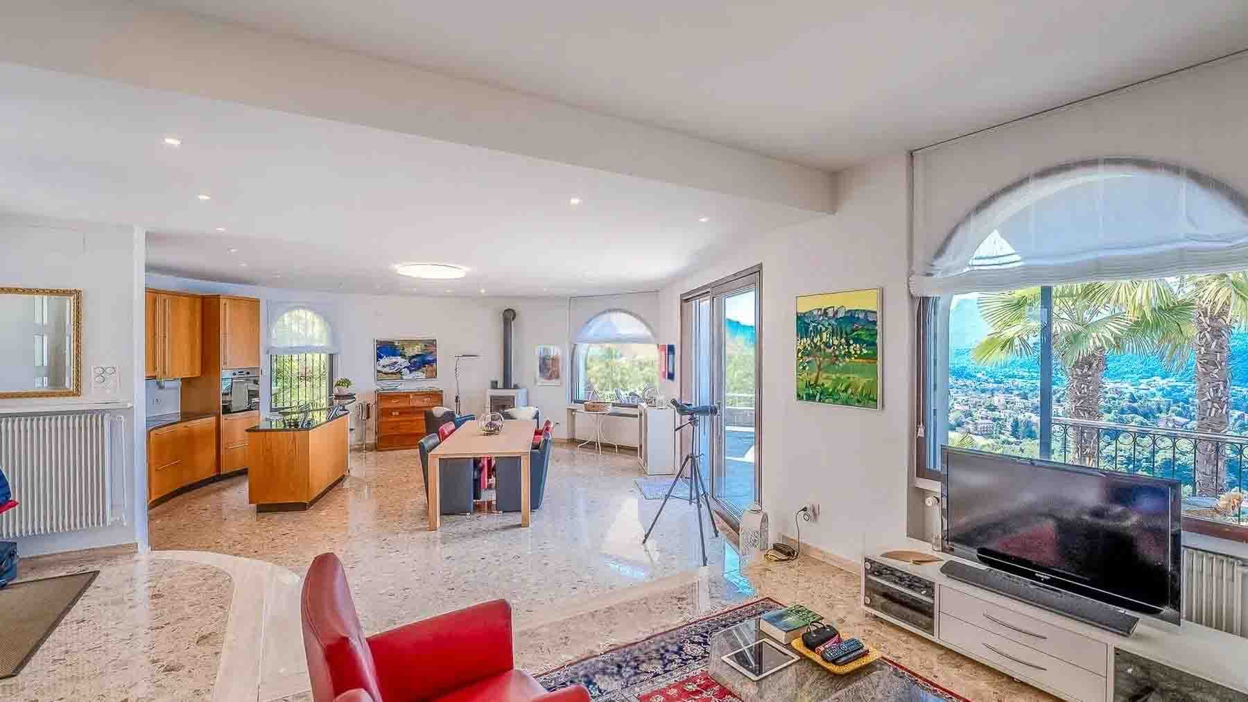 Interiors (14)