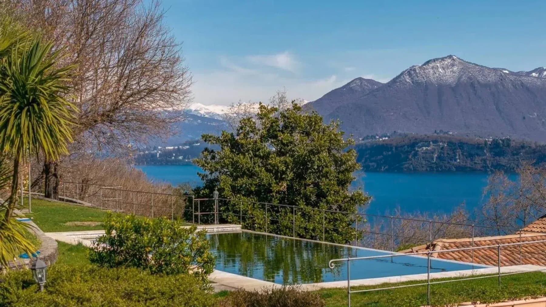 Detached House in Belgirate, Lago Maggiore, Piedmont
