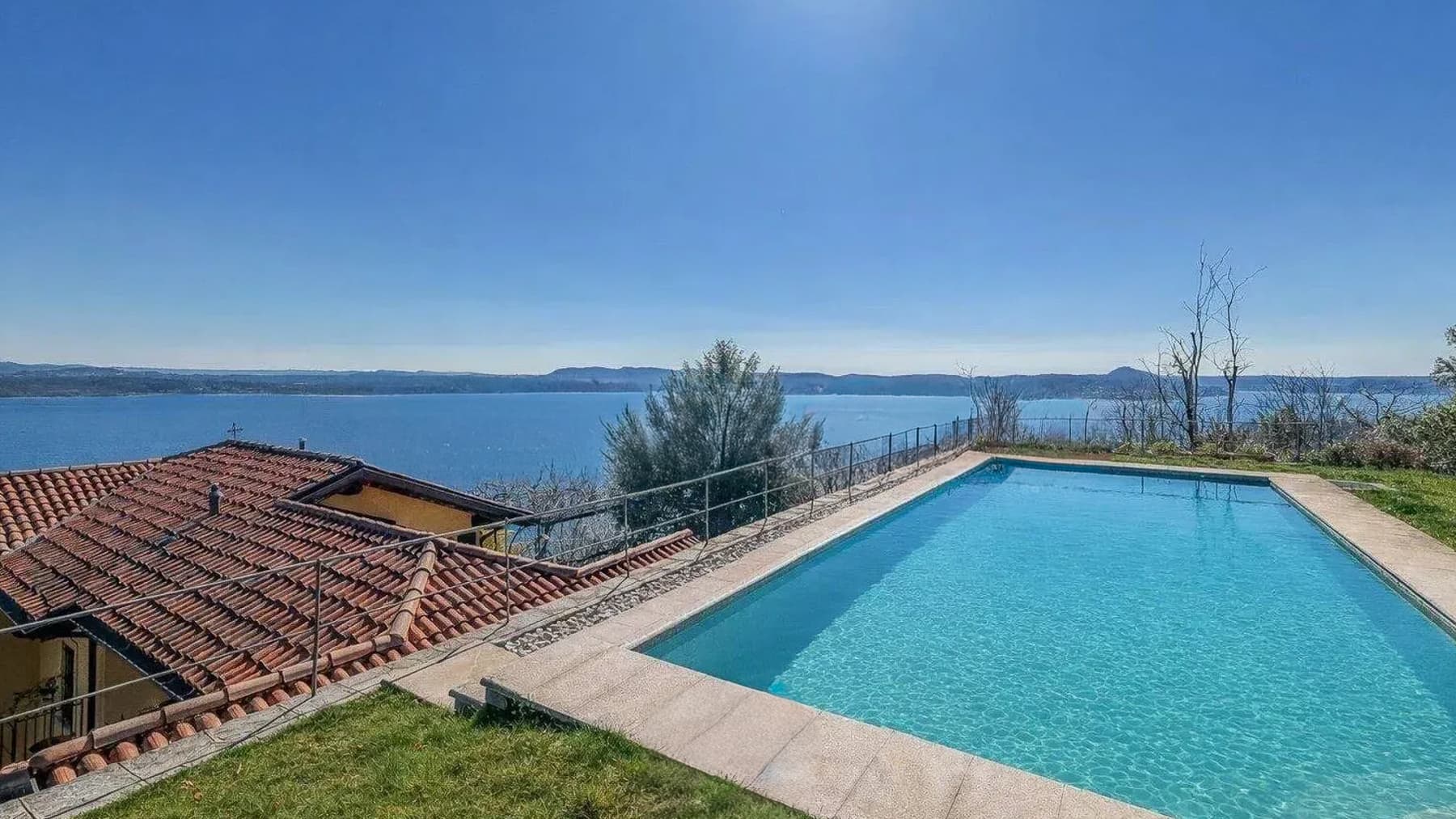 Detached House in Belgirate, Lago Maggiore, Piedmont