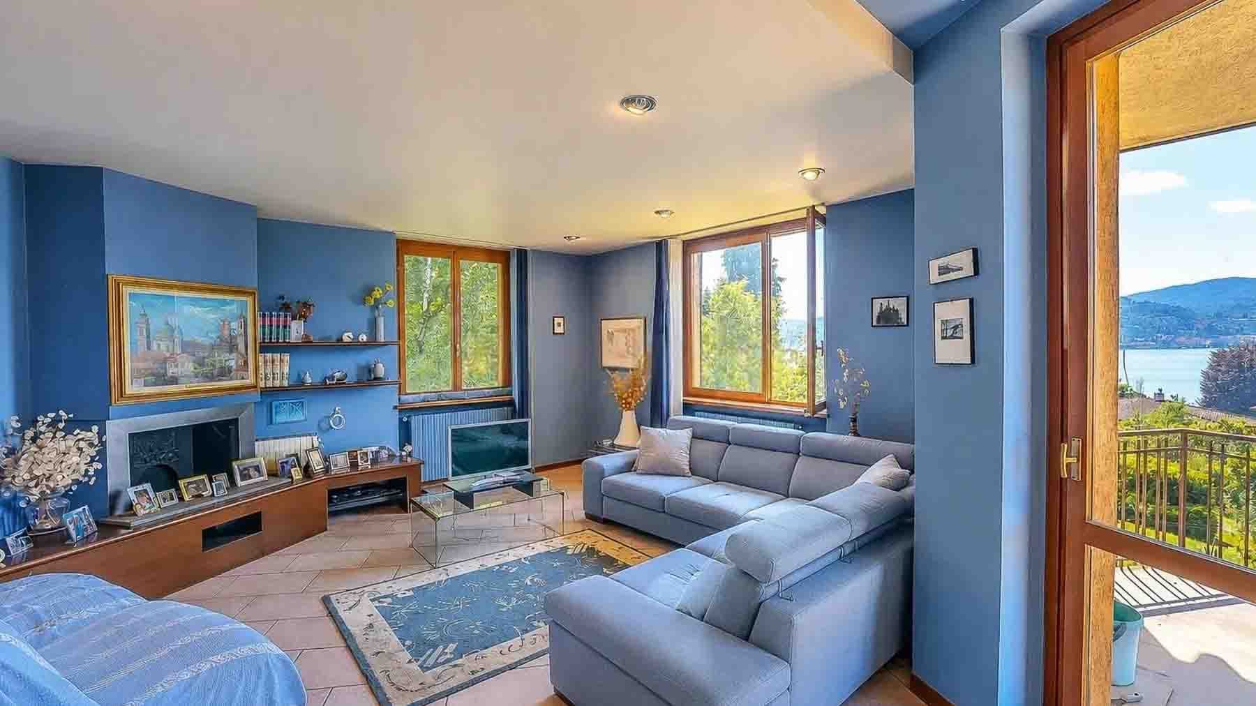 Interiors (6)