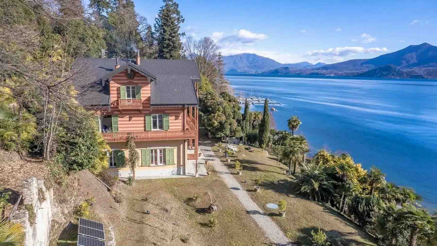 Villa in Ghiffa Overlooking Lago Maggiore, Piedmont