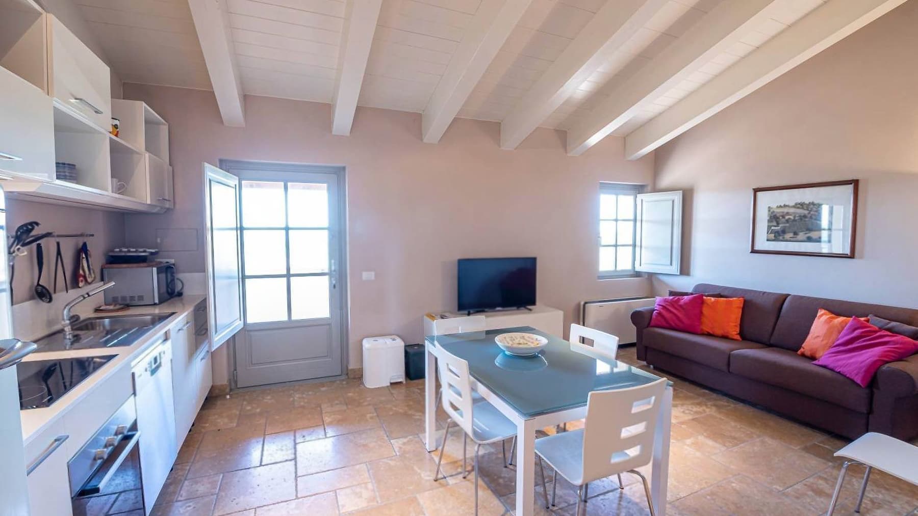 Interiors (7)