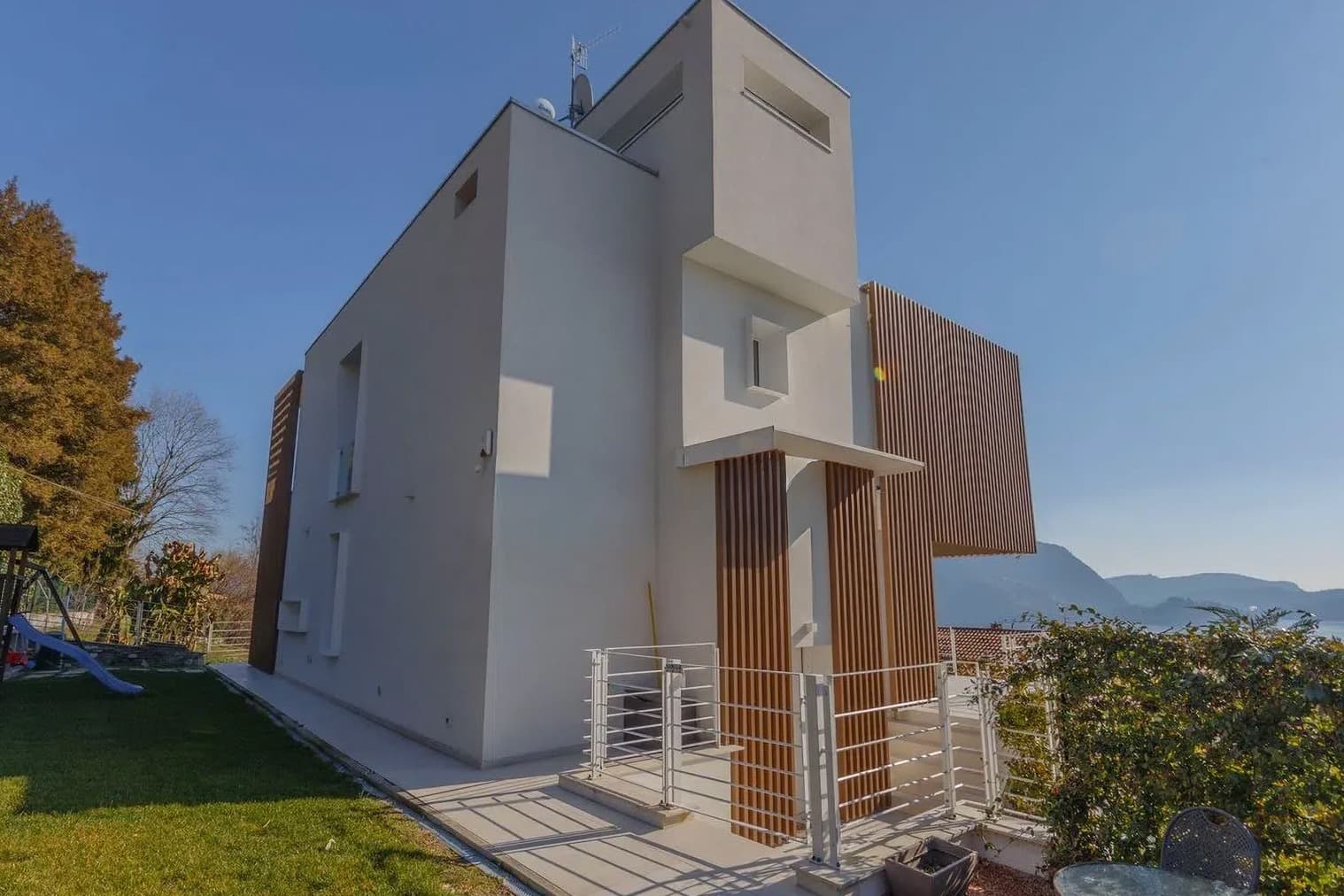 Charming Villa in Pallanza, Piedmont Region