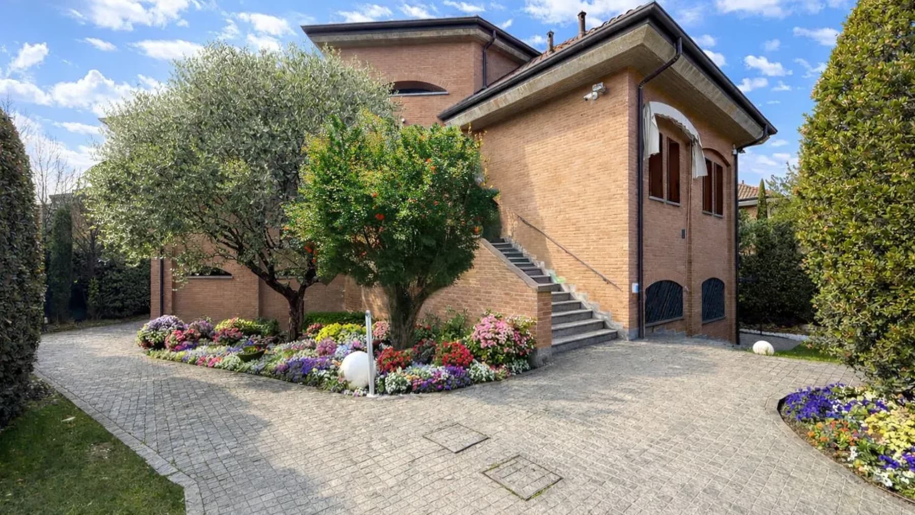 Charming Villa in Bernareggio, Lombardy