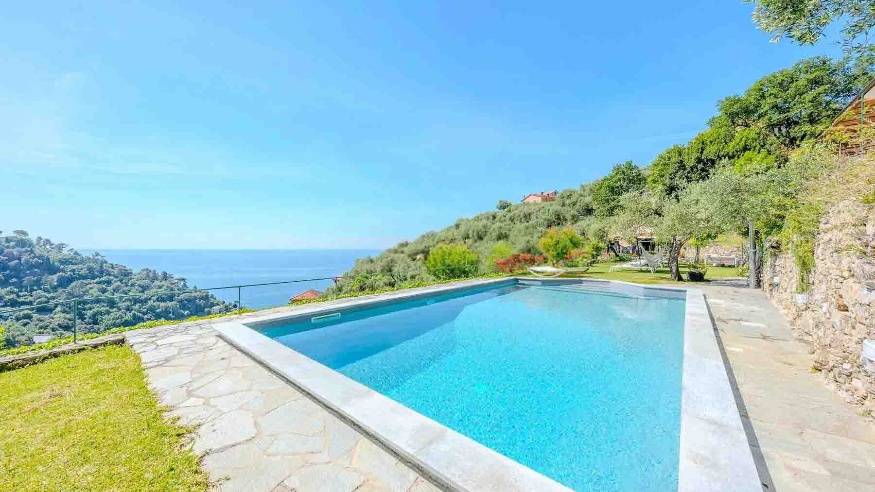 Villa con piscina e vista mare a Zoagli, Liguria