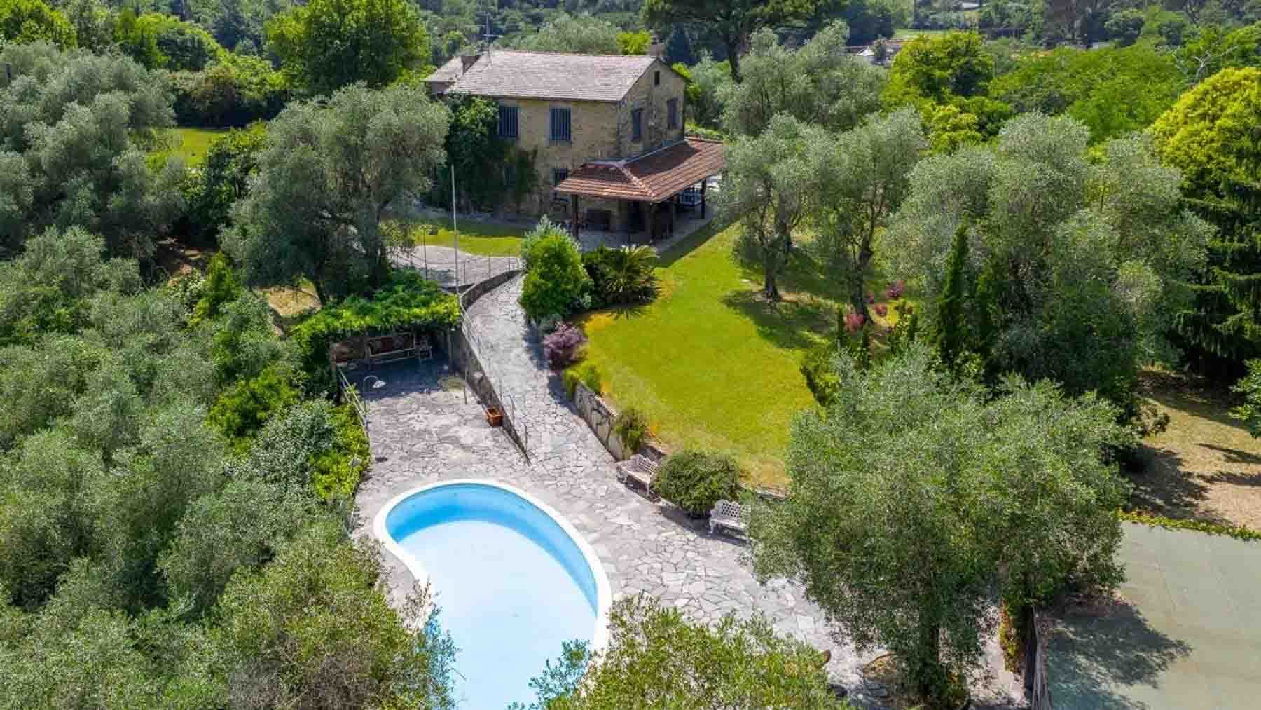Villa panoramica con piscina a Rapallo, Liguria
