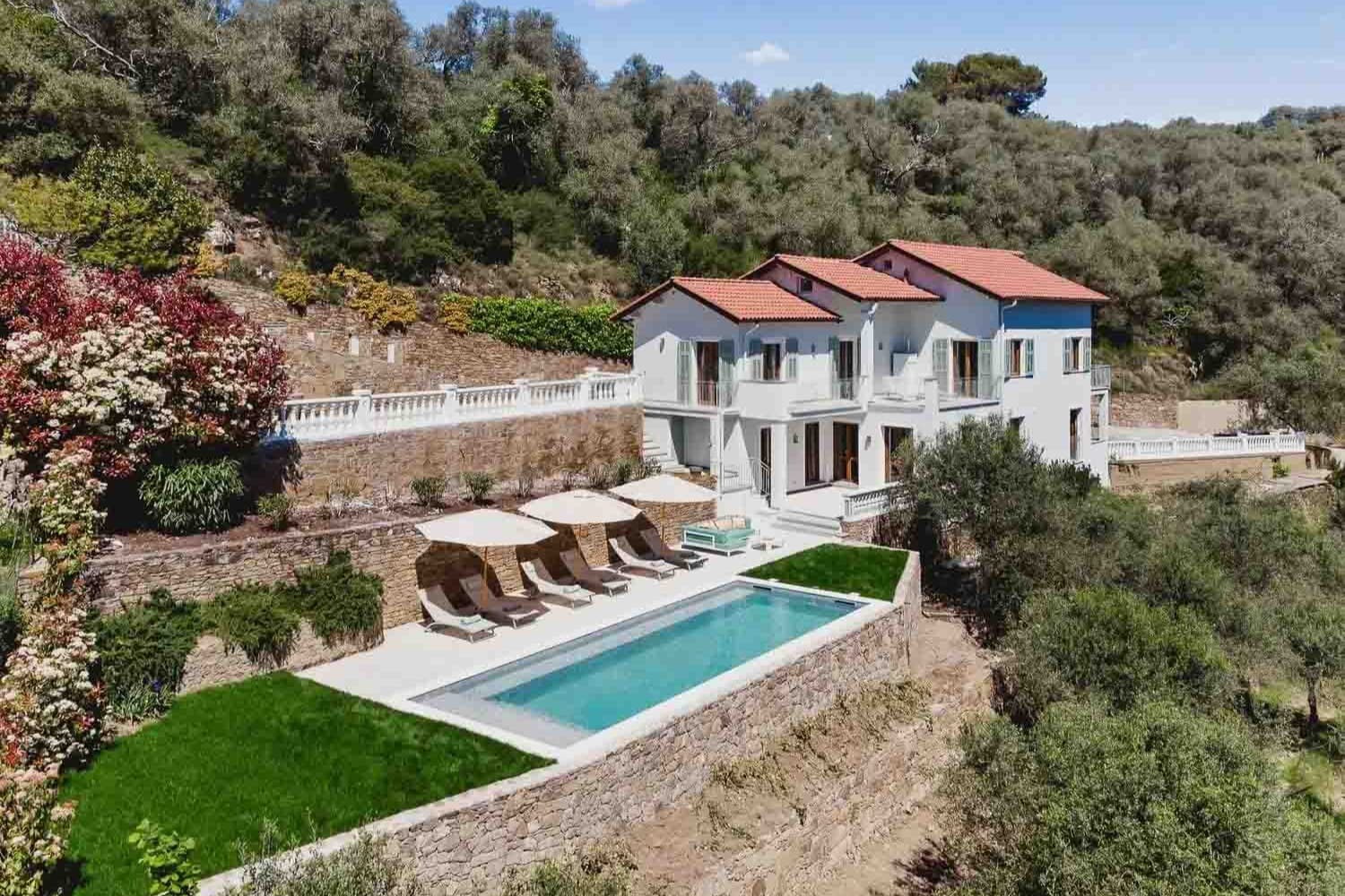 Villa panoramica con piscina a Dolceacqua