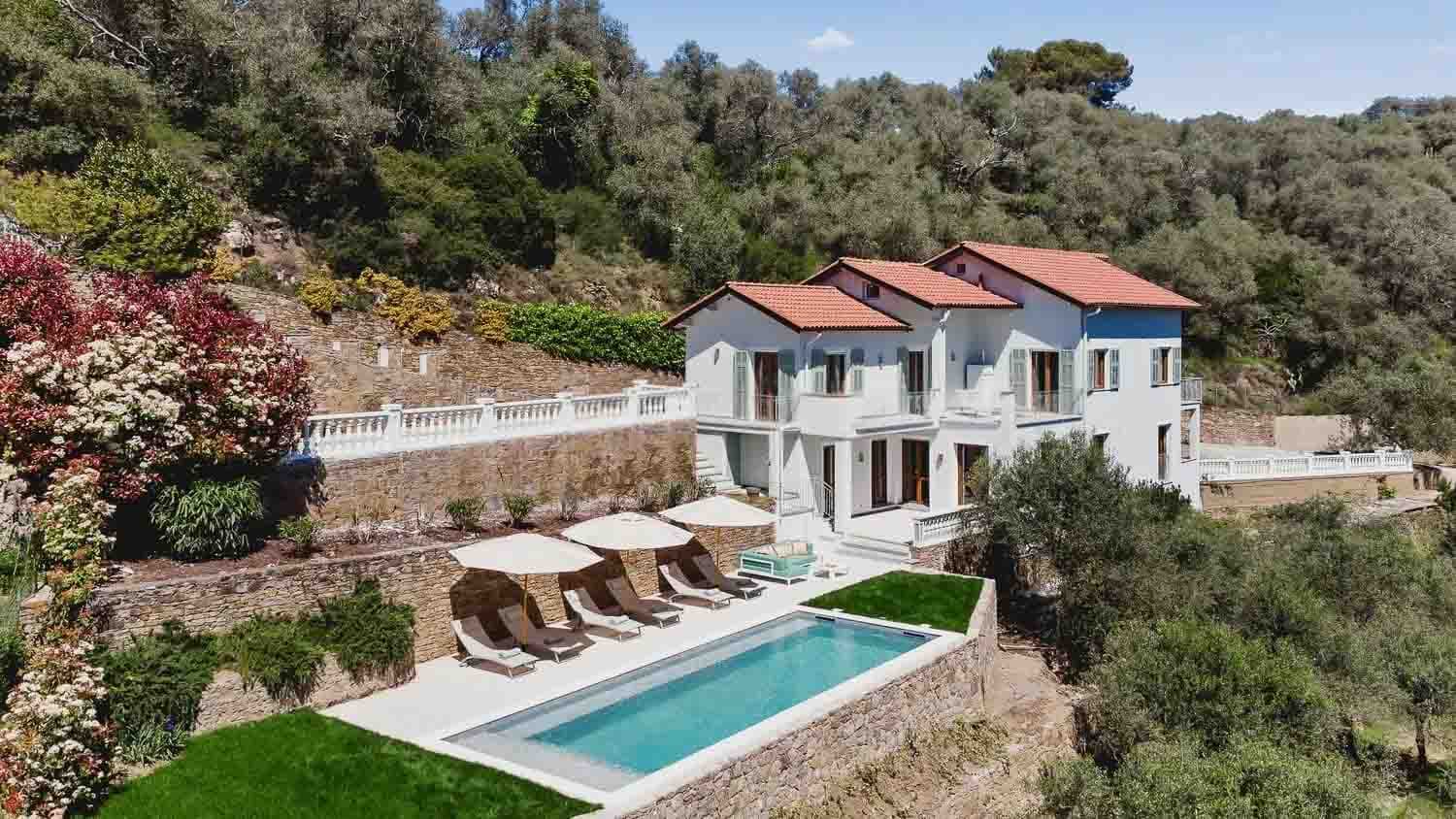 Villa panoramica con piscina a Dolceacqua