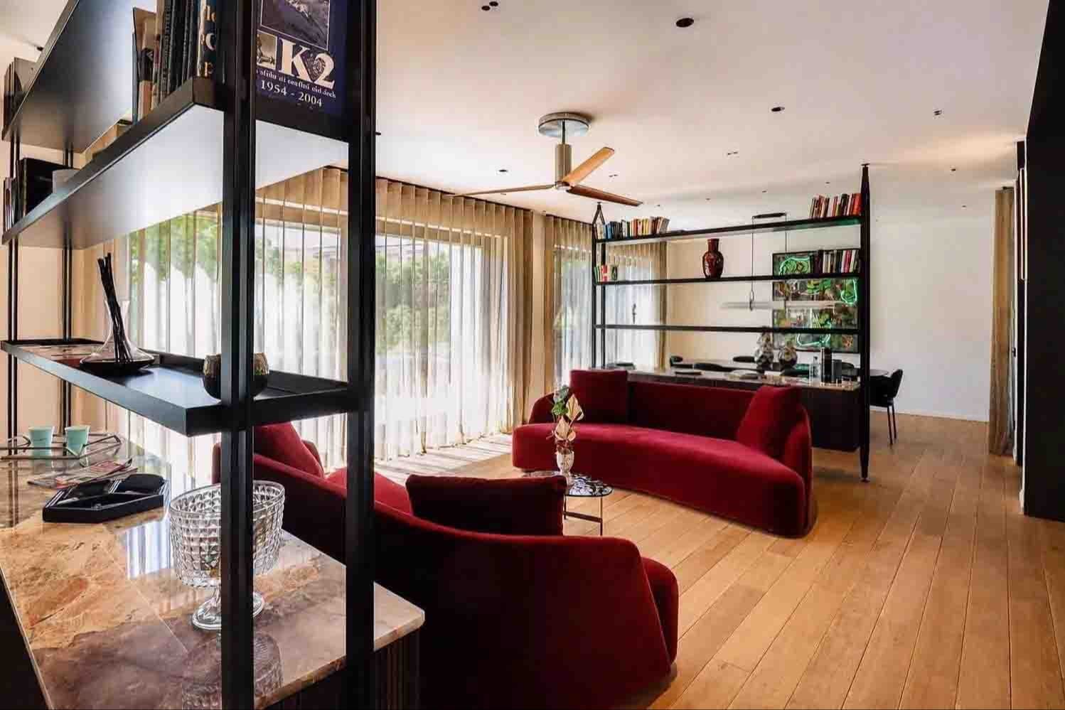 Villa di lusso ristrutturata nel cuore dell'Axa, Roma