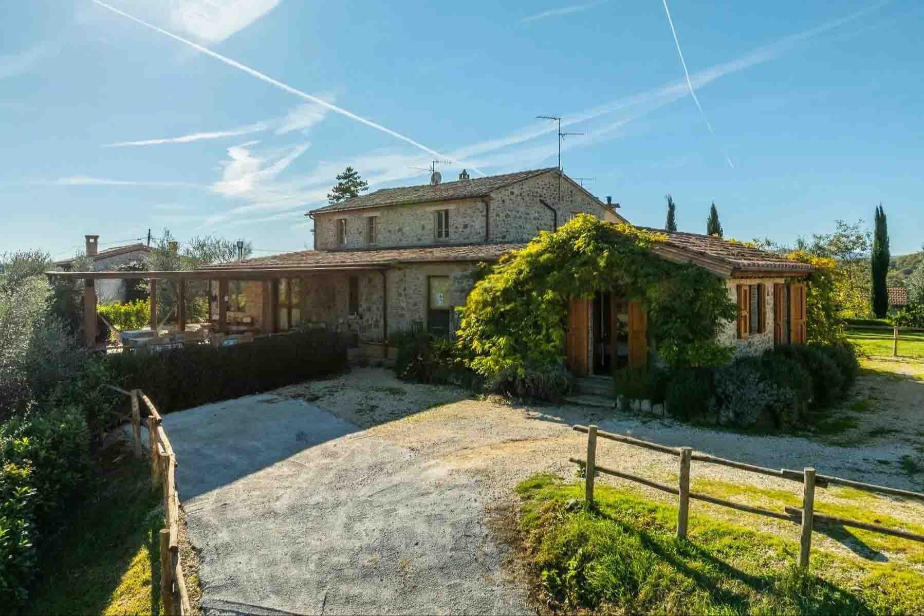 Rustic Country House in Ficulle, Umbria