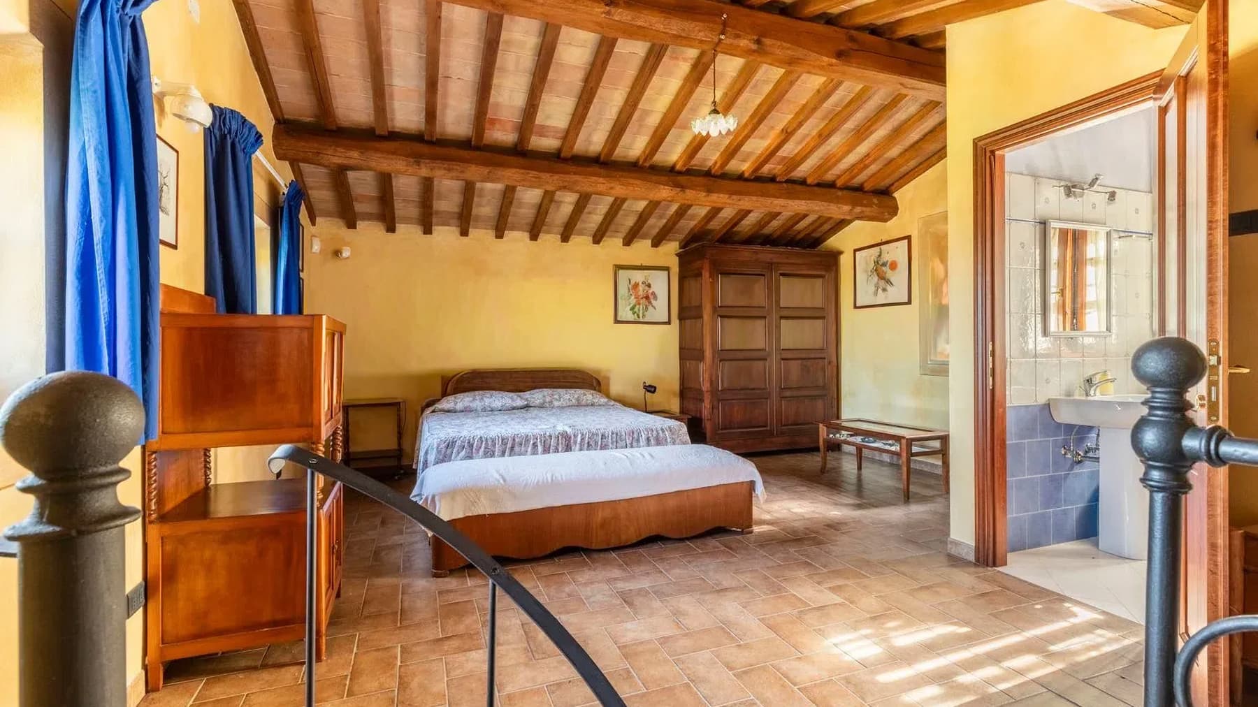 Casale in Toscana, Sarteano: fascino e privacy