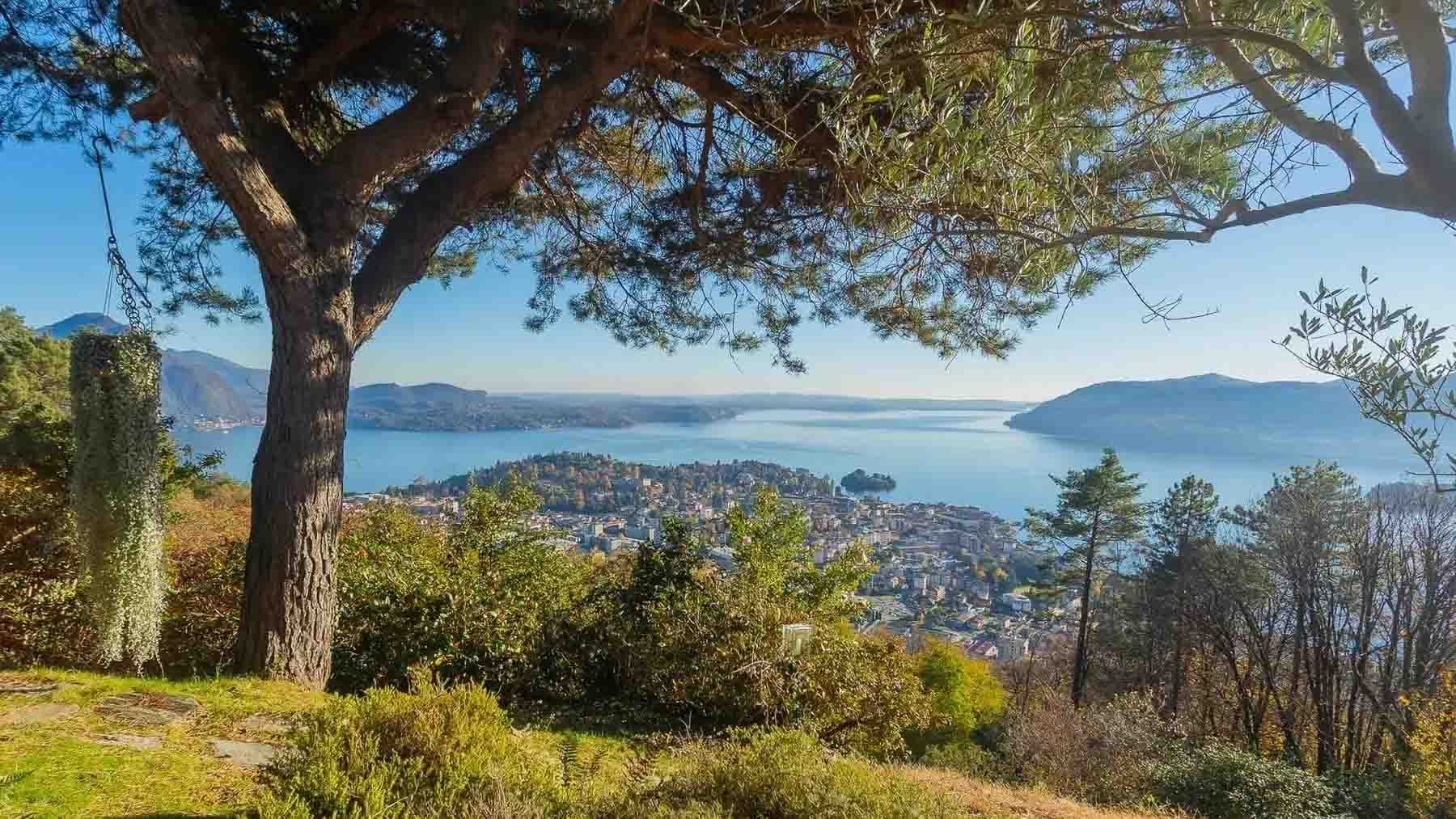 Villa panoramica a Pallanza con vista Lago Maggiore