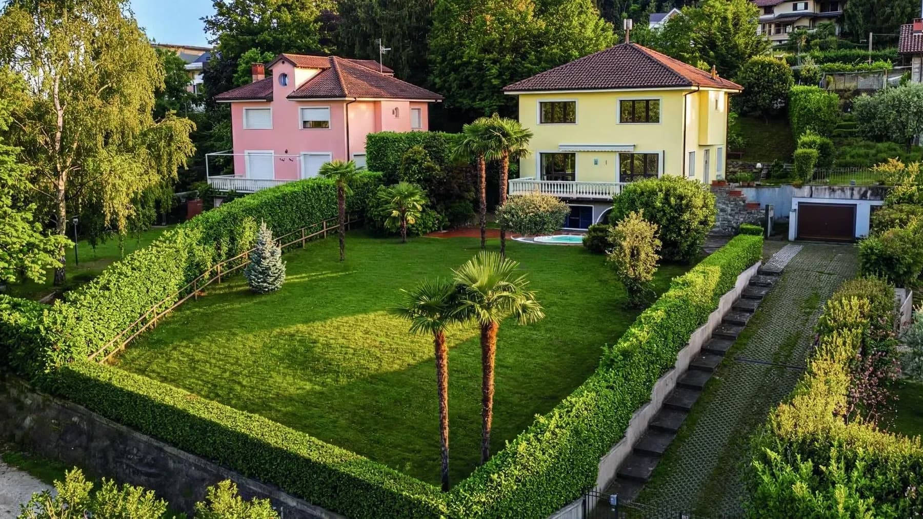 Villa elegante a Stresa con giardino sul Lago Maggiore
