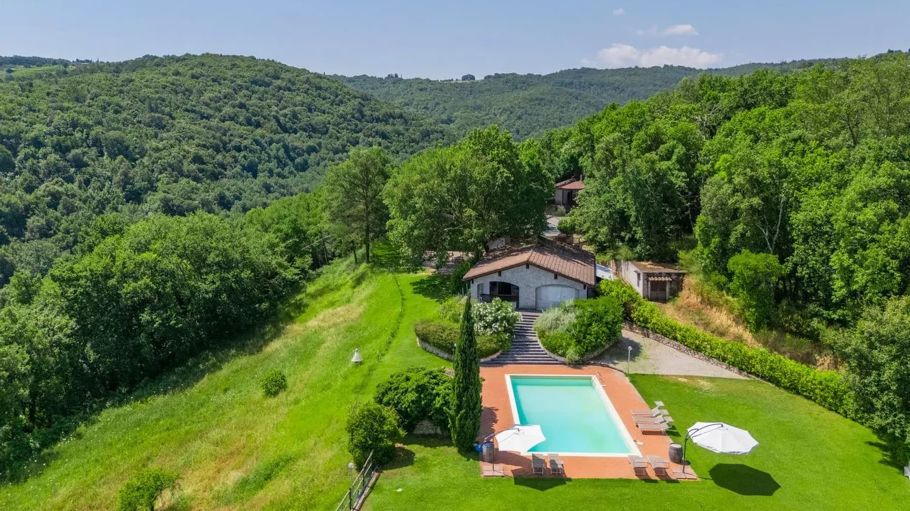 Casale con piscina panoramica in Toscana, Montaione