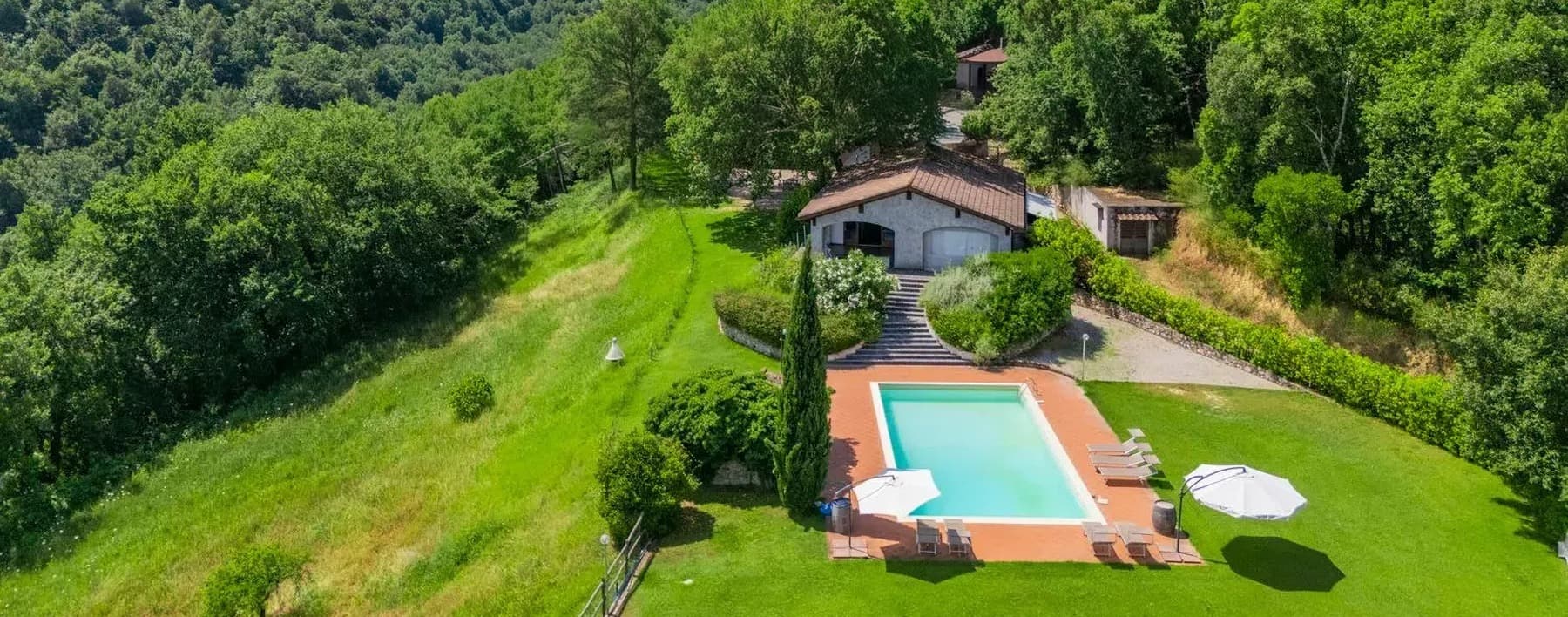 Casale con piscina panoramica in Toscana, Montaione
