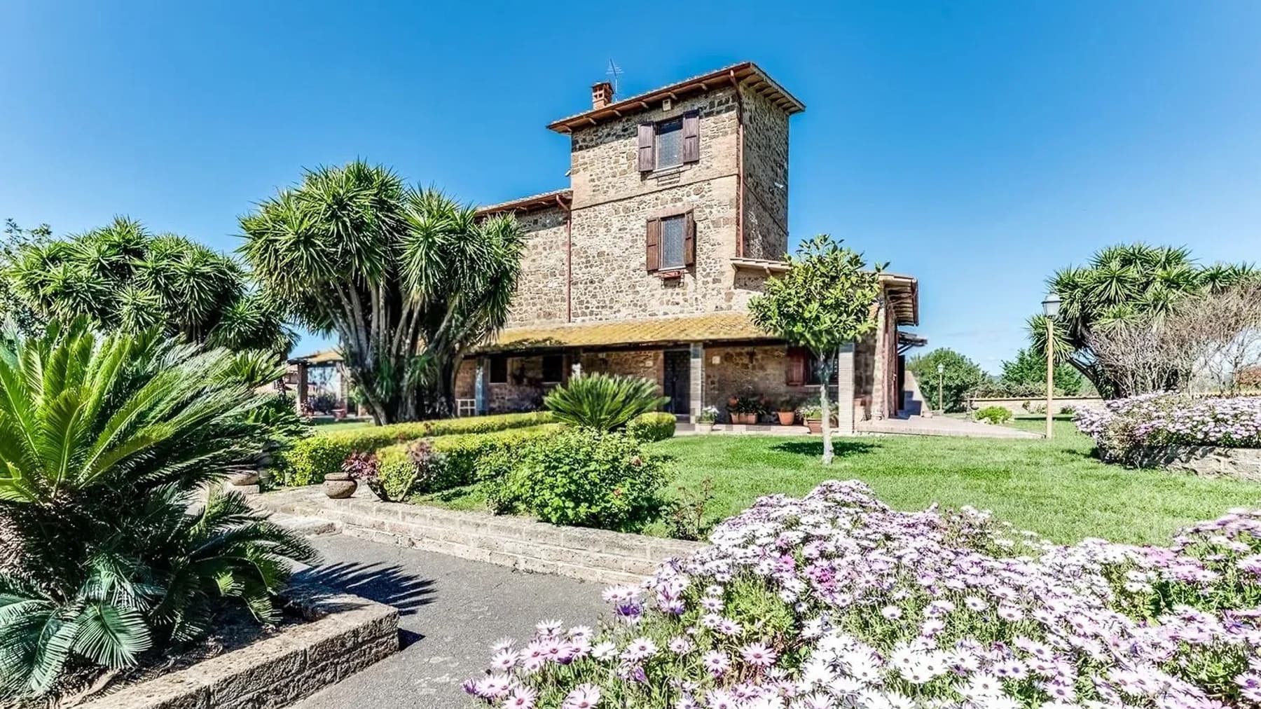 Charming Villa in Cerveteri, Lazio