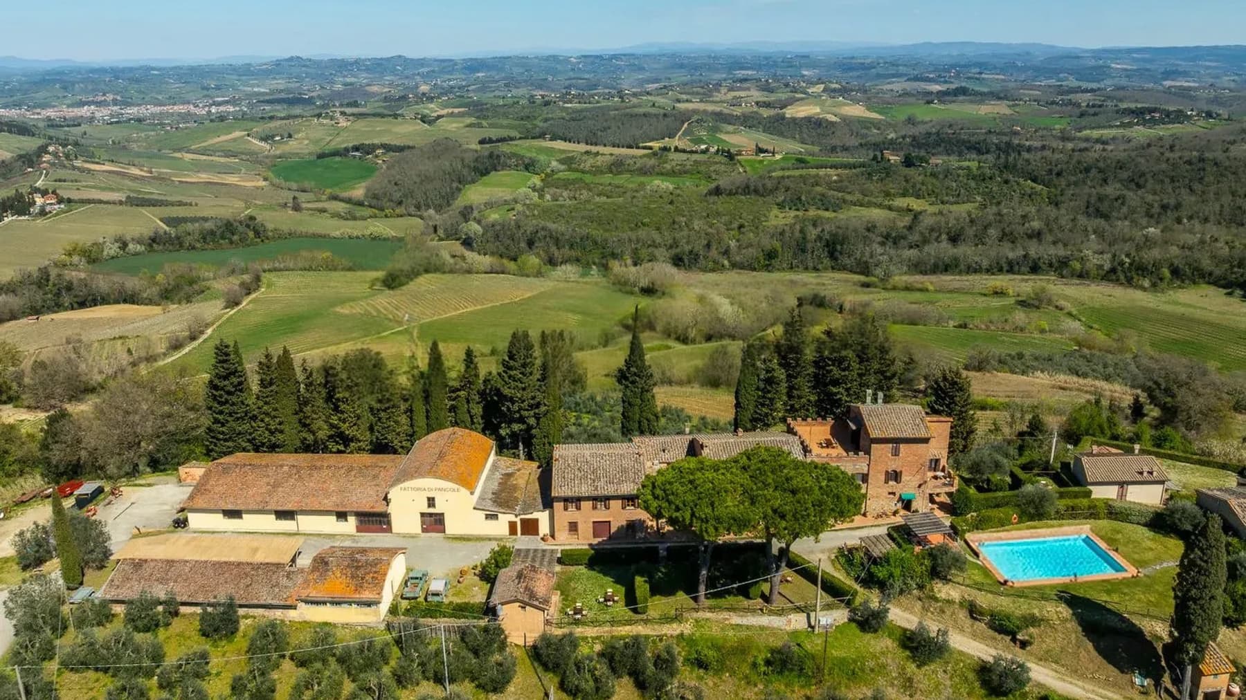 Casale prestigioso nel cuore di San Gimignano, Toscana