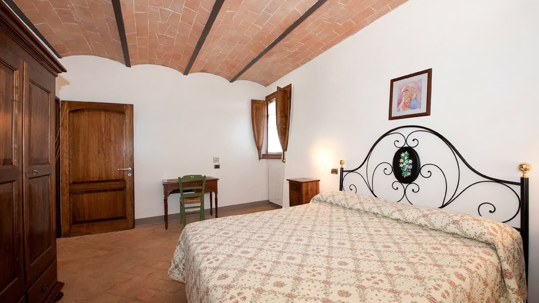 Rustic Country House in Montebradoni, Tuscany