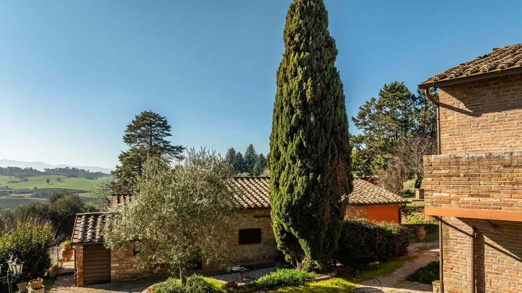 Casale in vendita nella campagna umbra, Villastrada