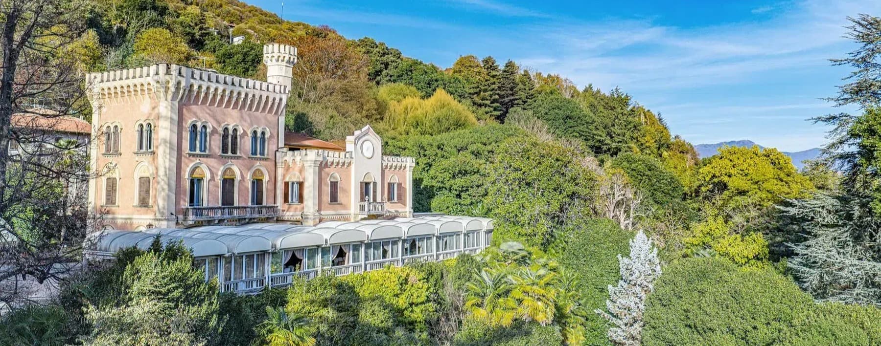 Villa in Lesa Overlooking Lago Maggiore, Piemonte