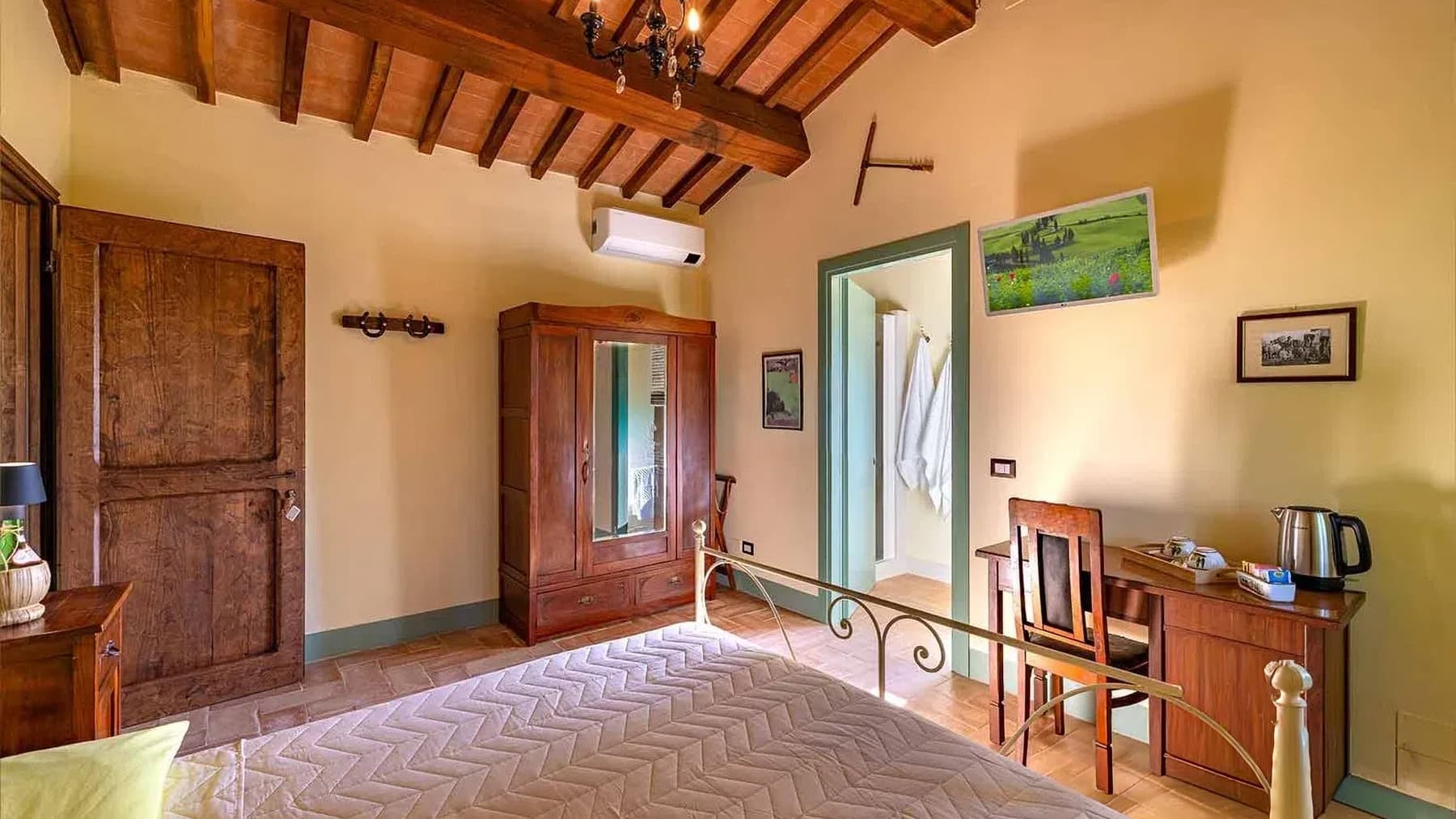 Rustic Country House in Chiusi, Tuscany