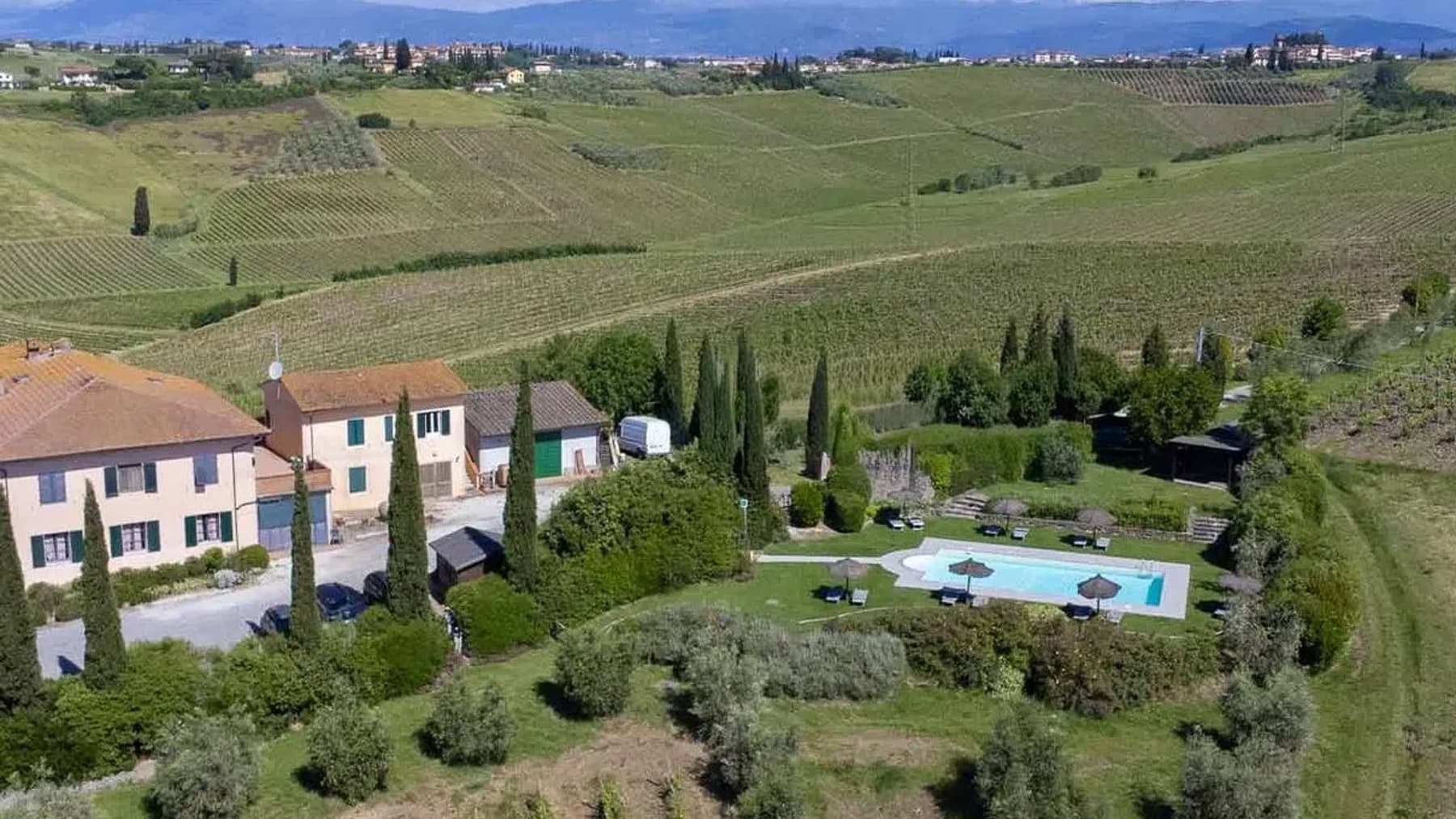 Villa con Piscina e Vigneti a Cerreto Guidi, Toscana