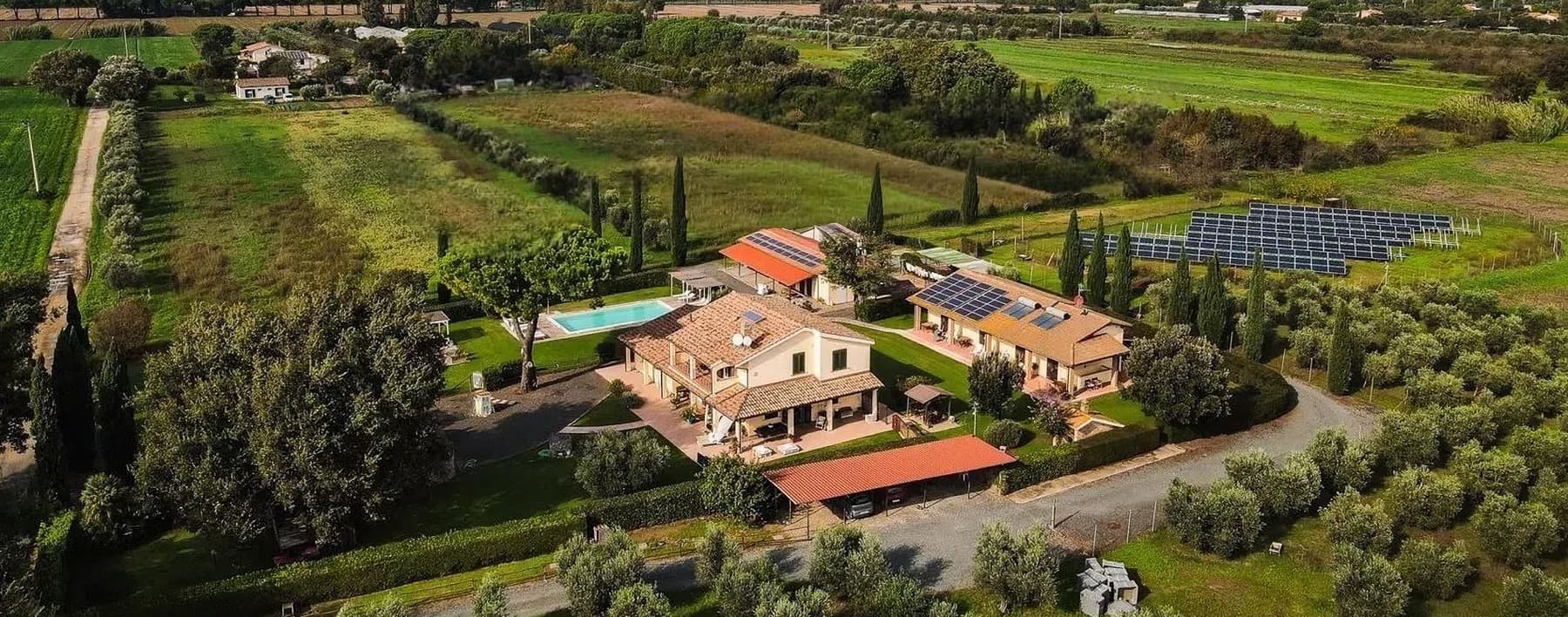 Casale con piscina e parco, vicino al mare di Grosseto