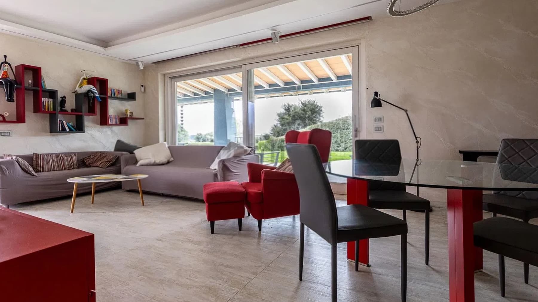 Interiors (35)