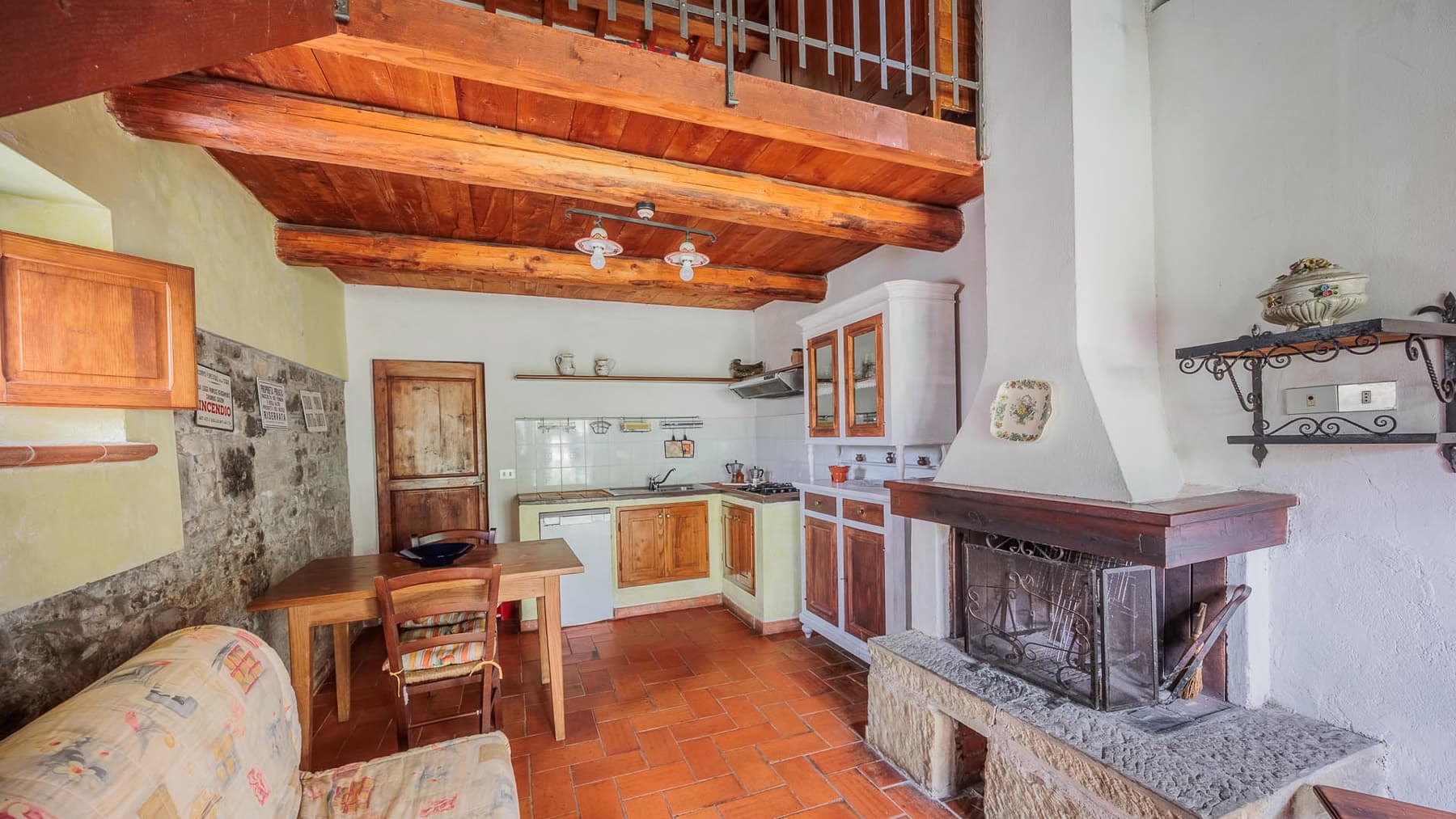Interiors (32)