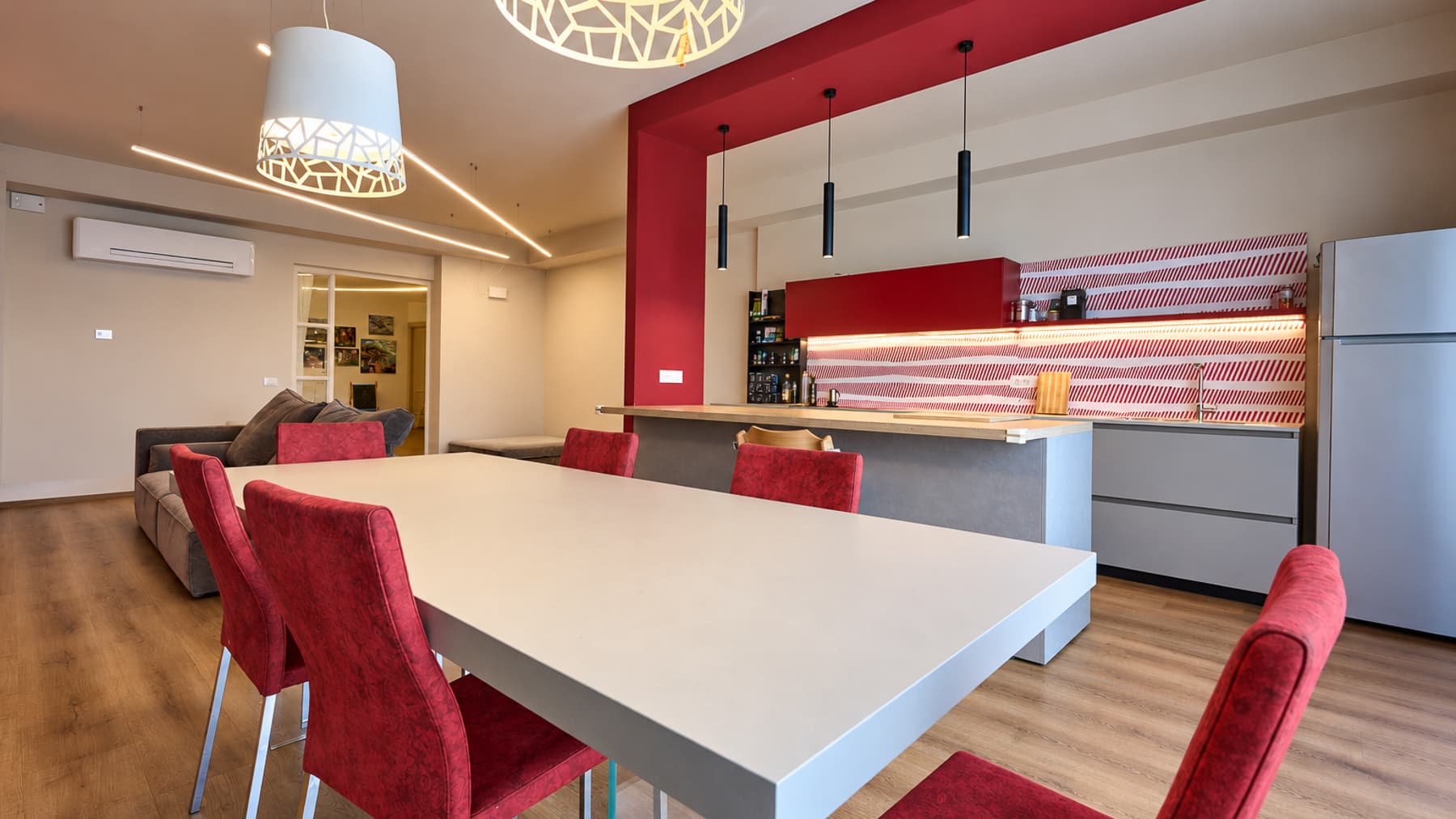 Interiors (30)