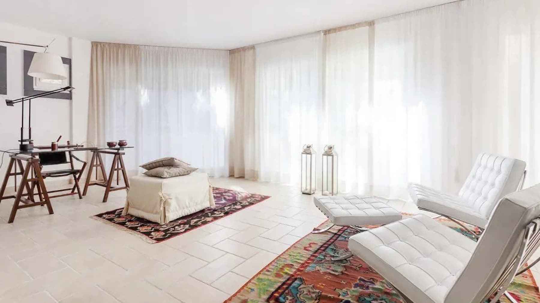 Interiors (30)