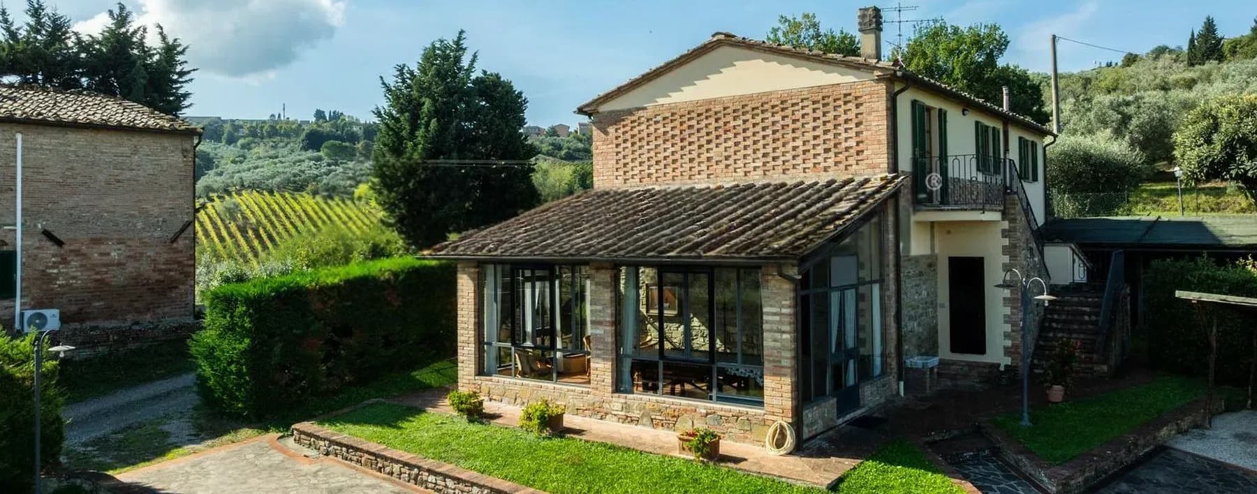 Casale con Piscine e Terreno nel Chianti, Montaione