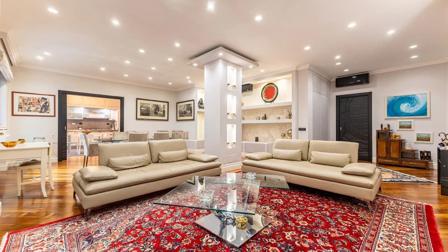 Chic Apartment in Rome, Lazio's Historic Core