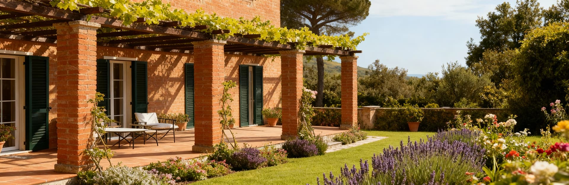 Independent houses for sale in Liguria, showcasing stunning coastal views, historic villas, and luxurious residences.