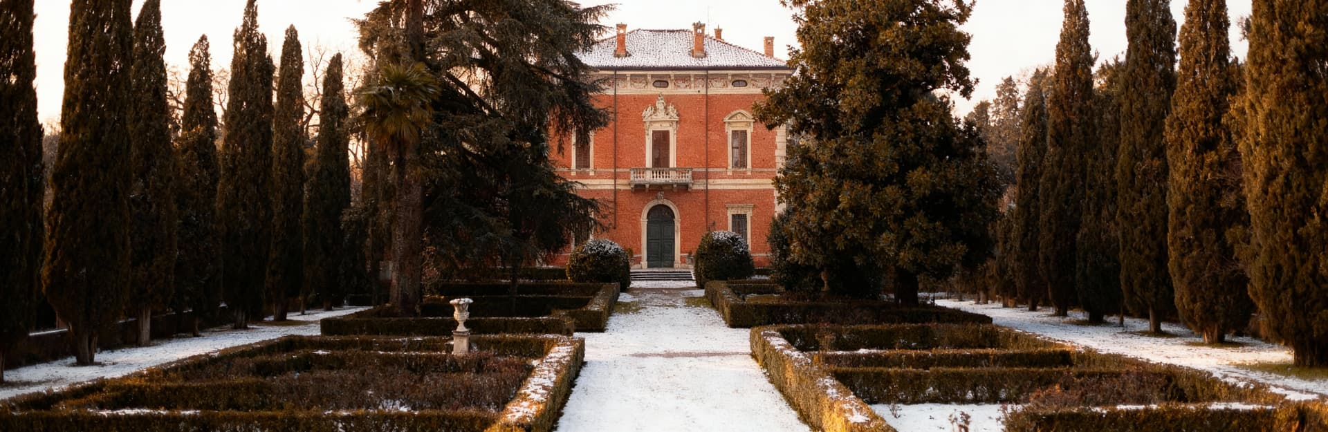 Charming villas for sale in Novara, Piemonte, surrounded by stunning landscapes and rich cultural heritage.