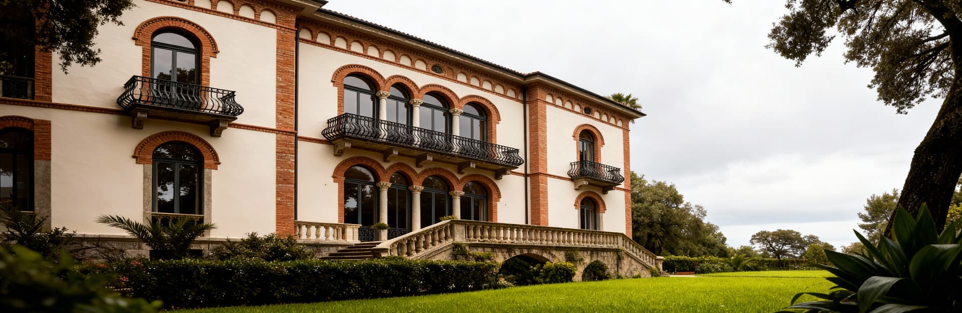 Luxury properties for sale in Savona, Liguria, featuring stunning sea views and exquisite architecture amidst beautiful landscapes.