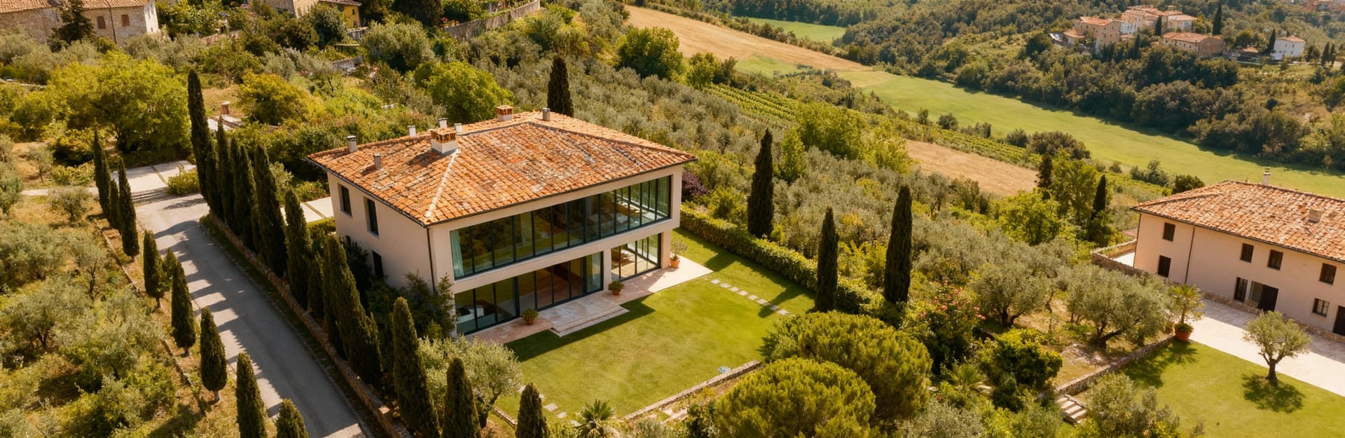 Luxury real estate for sale in Chianti, Tuscany, featuring elegant villas, historical residences, and stunning landscapes.