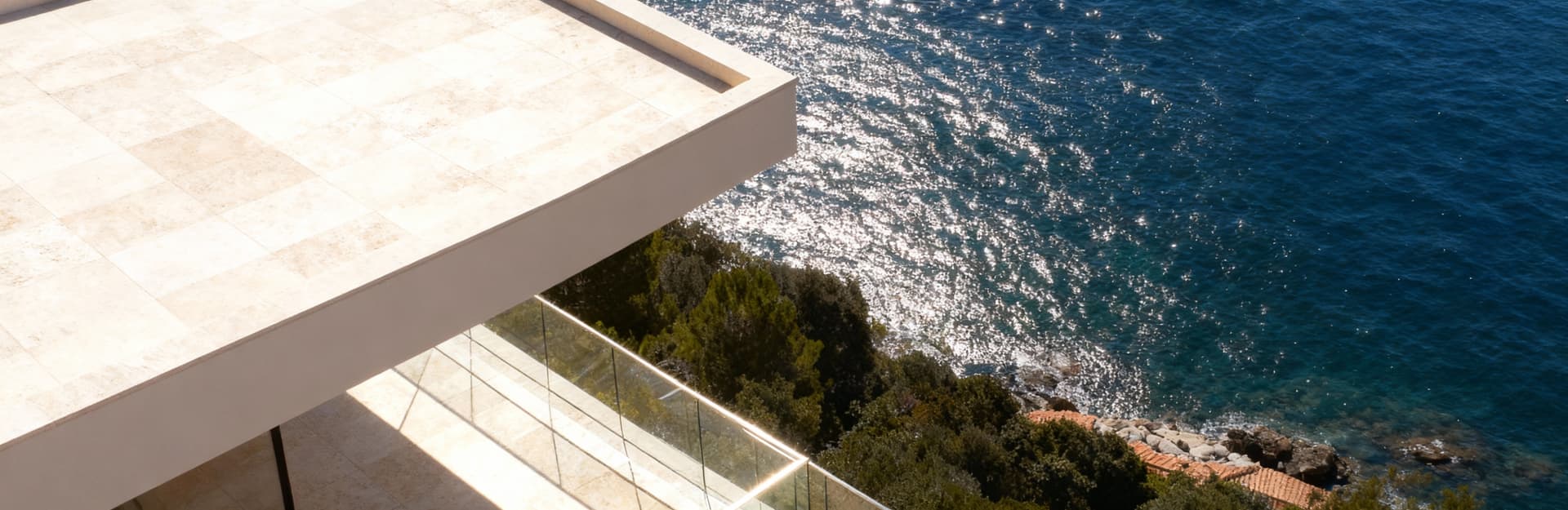 Castles for sale in Bergamo's historic city center, showcasing stunning architecture amidst beautiful landscapes and rich culture.