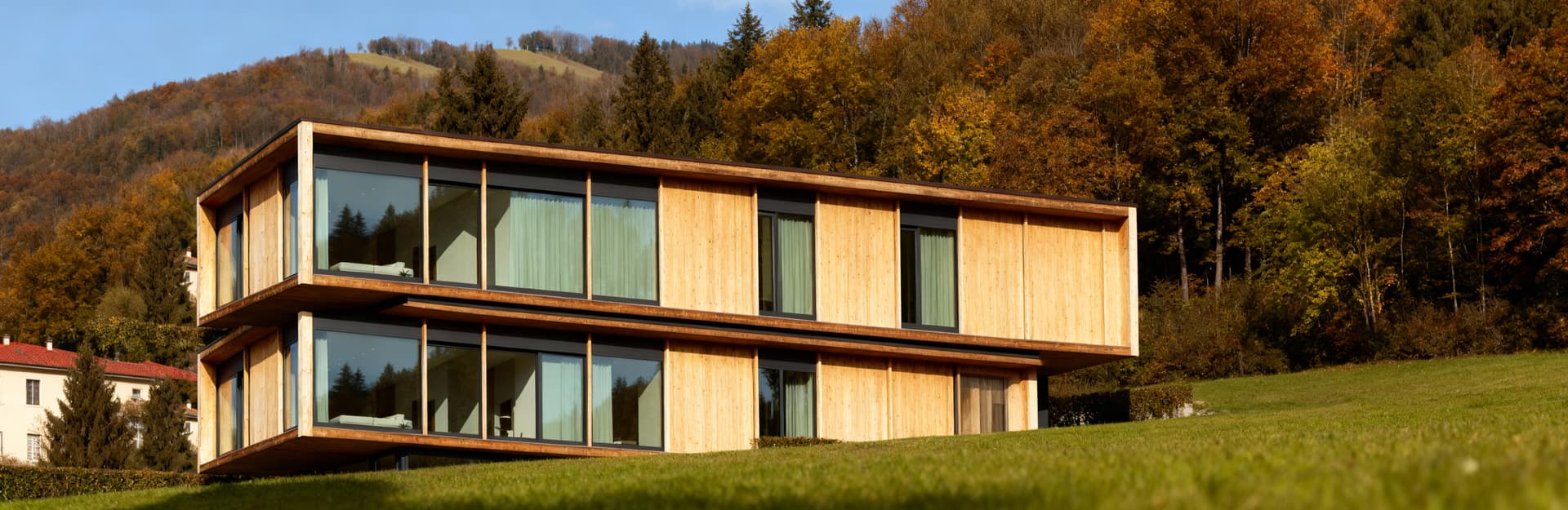 Luxurious properties for sale in the Marche region, Ancona, featuring elegant villas with stunning views and rich cultural heritage.