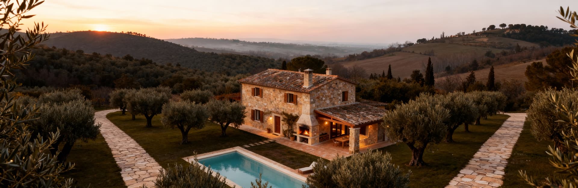 Independent houses for sale in the picturesque Campagna area of Florence, Tuscany, showcasing stunning landscapes and rich culture.