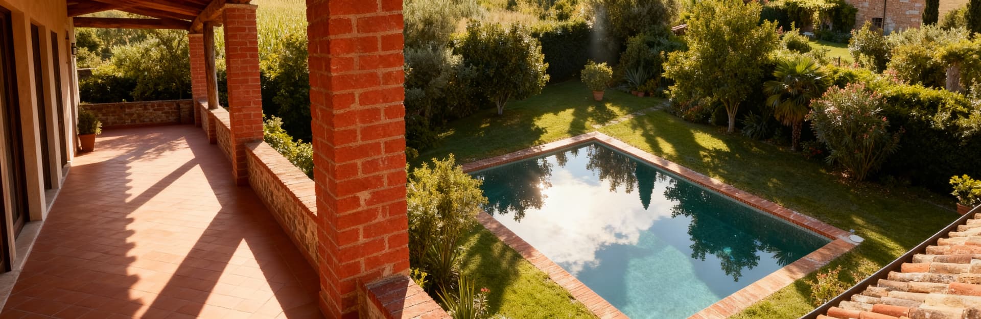 Elegant villas for sale in Padova, Veneto, showcasing historic architecture, lush landscapes, and vibrant local culture.