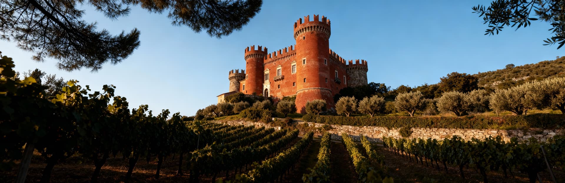 Luxury properties for sale in Ragusa, showcasing elegant villas, historic homes, and stunning coastal views in a baroque city.