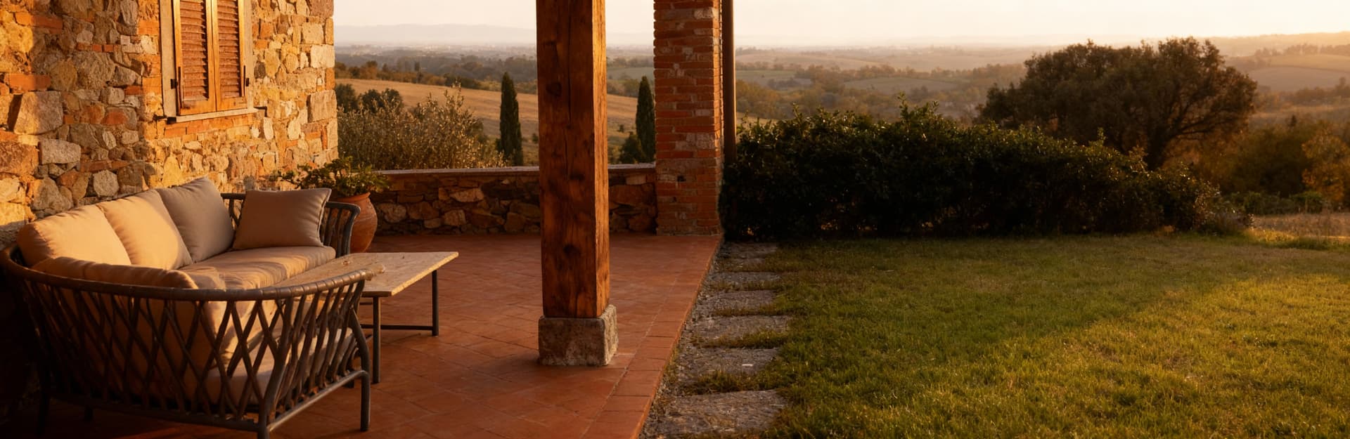 Independent houses for sale in Massa-Carrara, a charming Tuscan city blending history, modernity, and stunning landscapes.