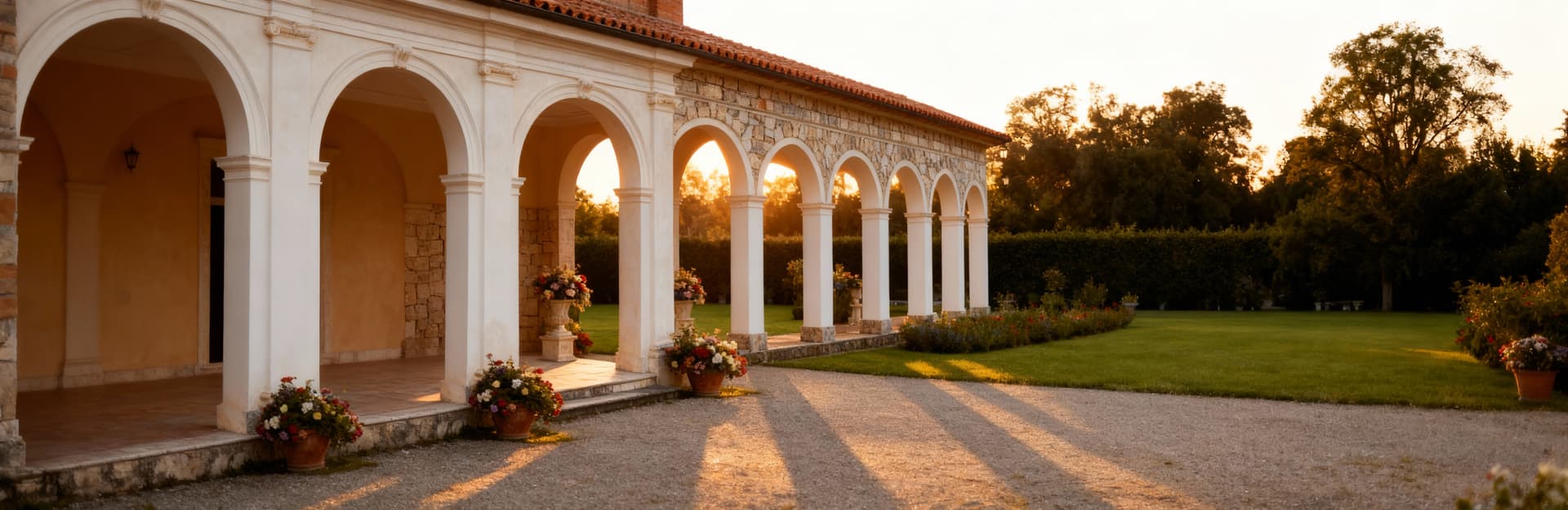 Historic farmhouses and rustic properties for sale in the heart of Ferrara's Renaissance city.