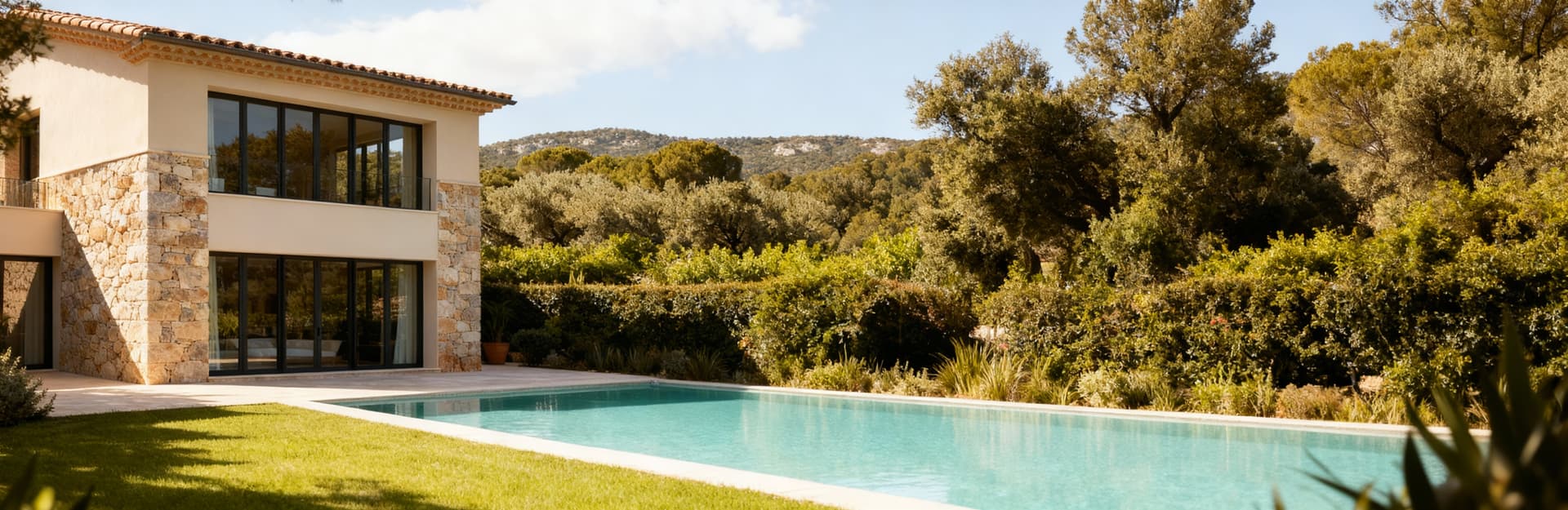 Luxurious villas for sale in Tuscany near beautiful Versilia, offering elegance, comfort, and stunning natural landscapes.