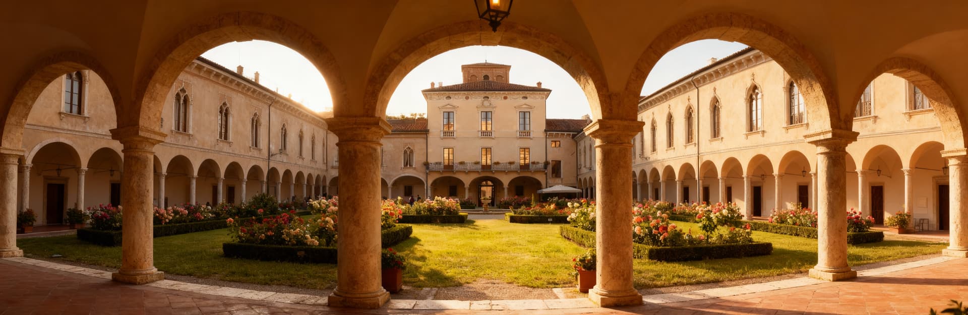 Villa signorile a Padova, affacciata su piazza vivace, circondata da portici storici e giardino fiorito.